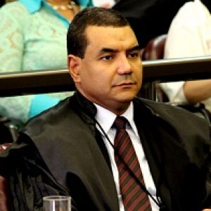 TCE – Tribunal determina ressarcimento de quase R$1 milhão aos cofres públicos